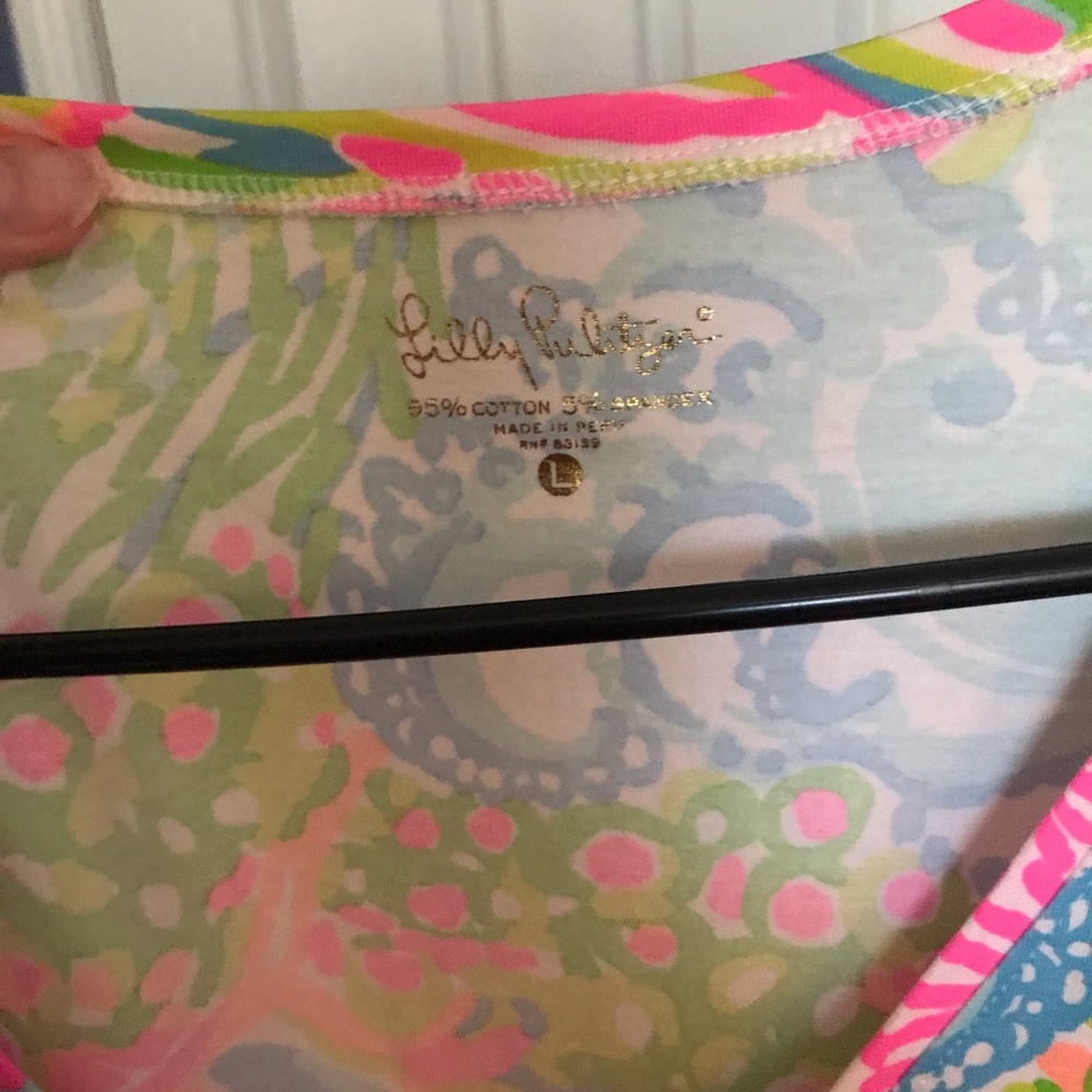 Lilly Pulitzer size large top